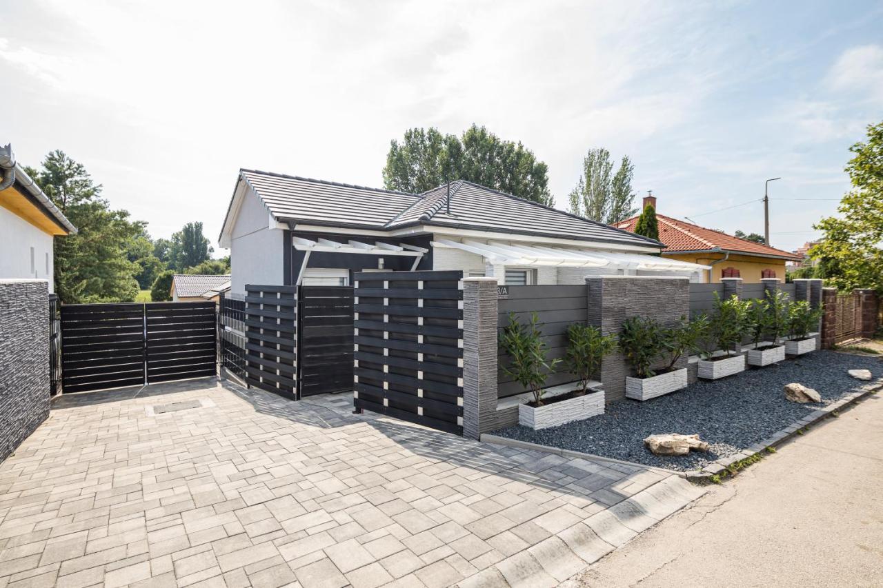 Balatonic Lemon Apartmanhaz Siófok Zewnętrze zdjęcie