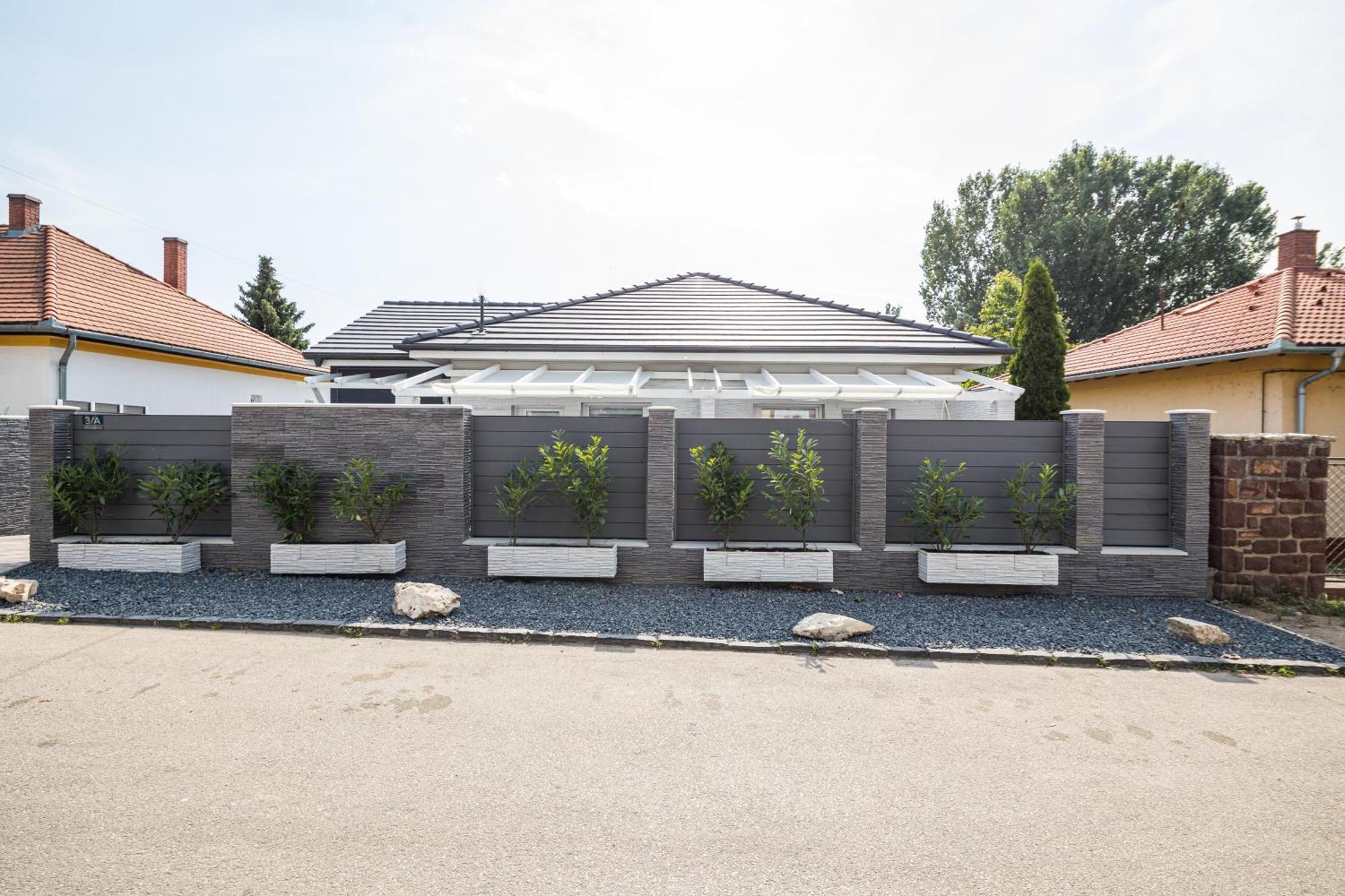Balatonic Lemon Apartmanhaz Siófok Zewnętrze zdjęcie