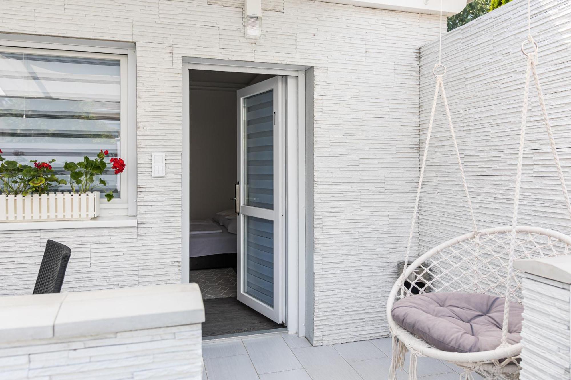 Balatonic Lemon Apartmanhaz Siófok Zewnętrze zdjęcie