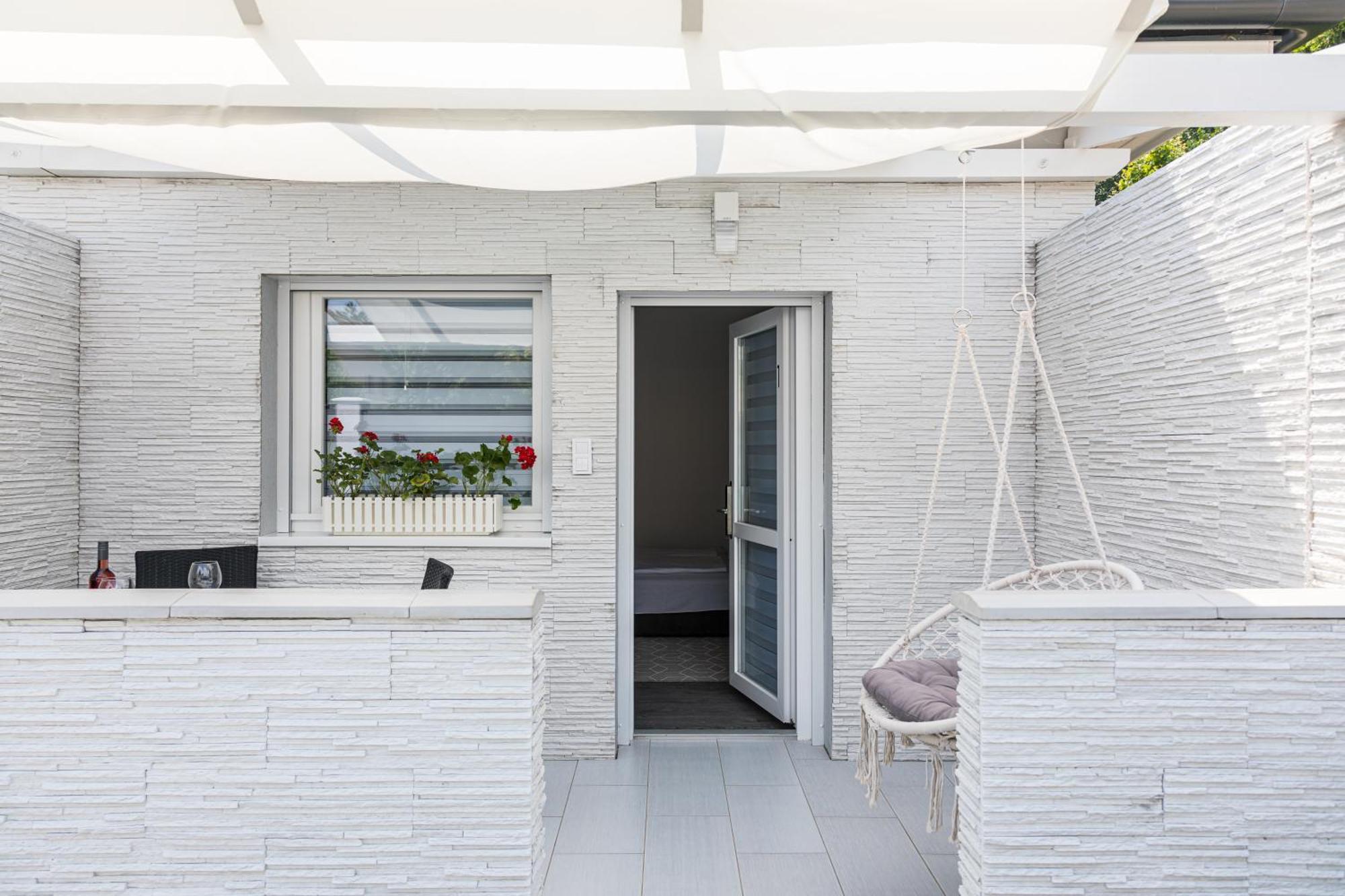 Balatonic Lemon Apartmanhaz Siófok Zewnętrze zdjęcie