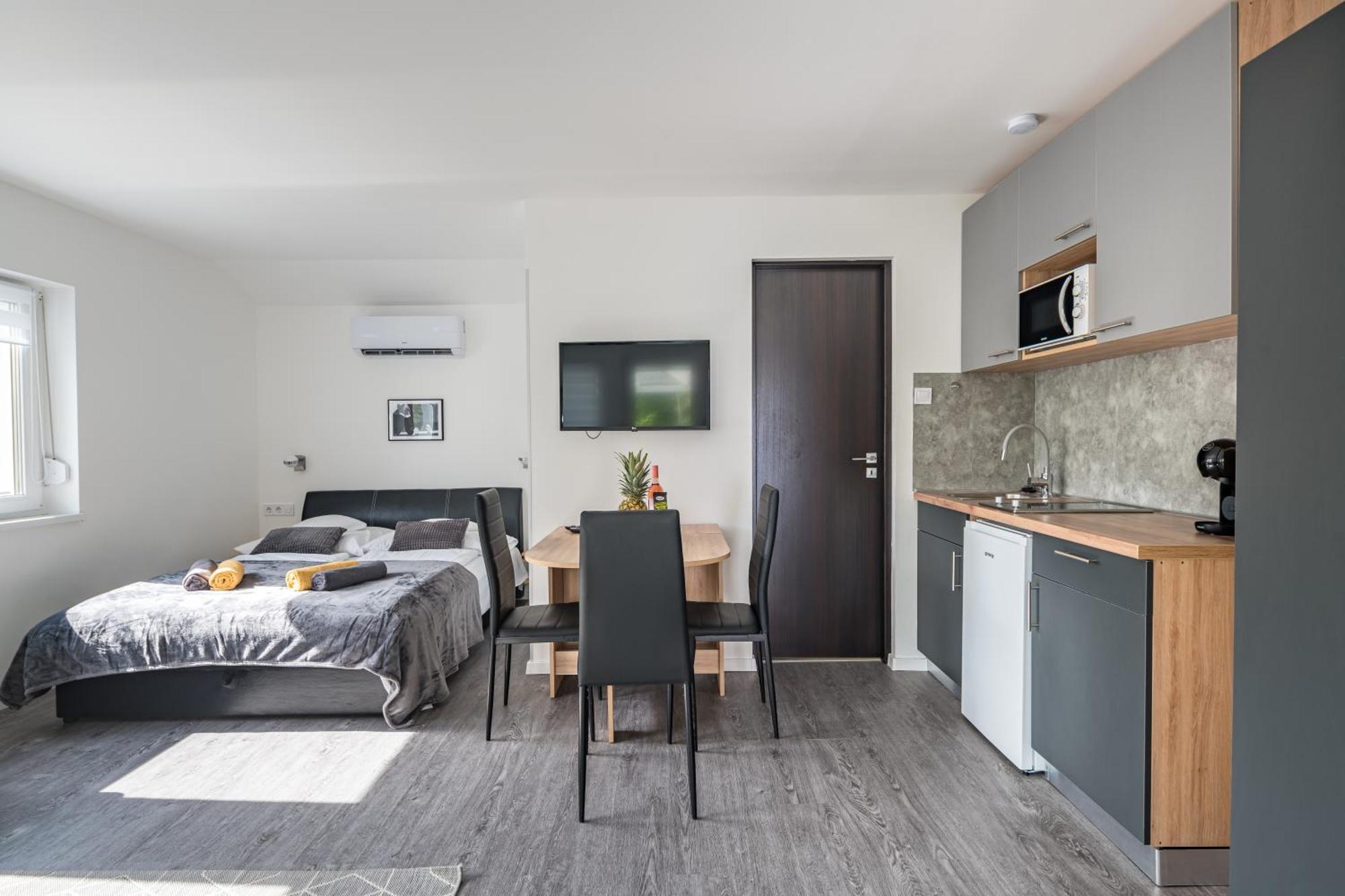 Balatonic Lemon Apartmanhaz Siófok Zewnętrze zdjęcie