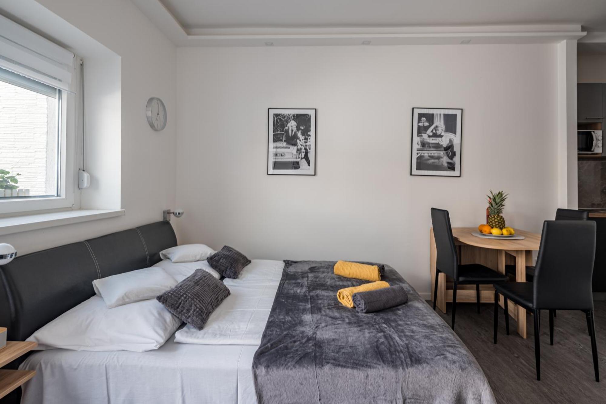 Balatonic Lemon Apartmanhaz Siófok Zewnętrze zdjęcie