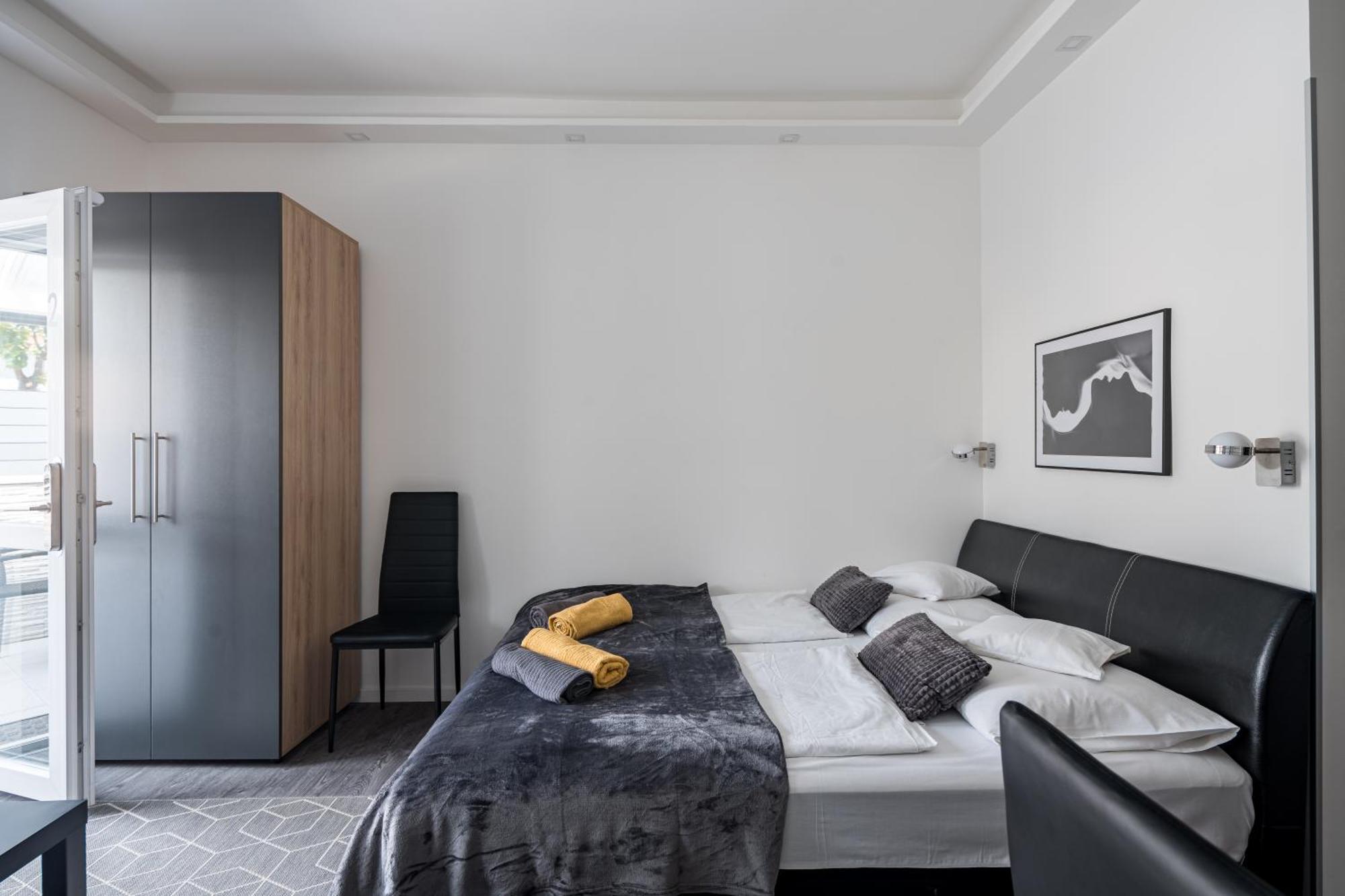Balatonic Lemon Apartmanhaz Siófok Zewnętrze zdjęcie