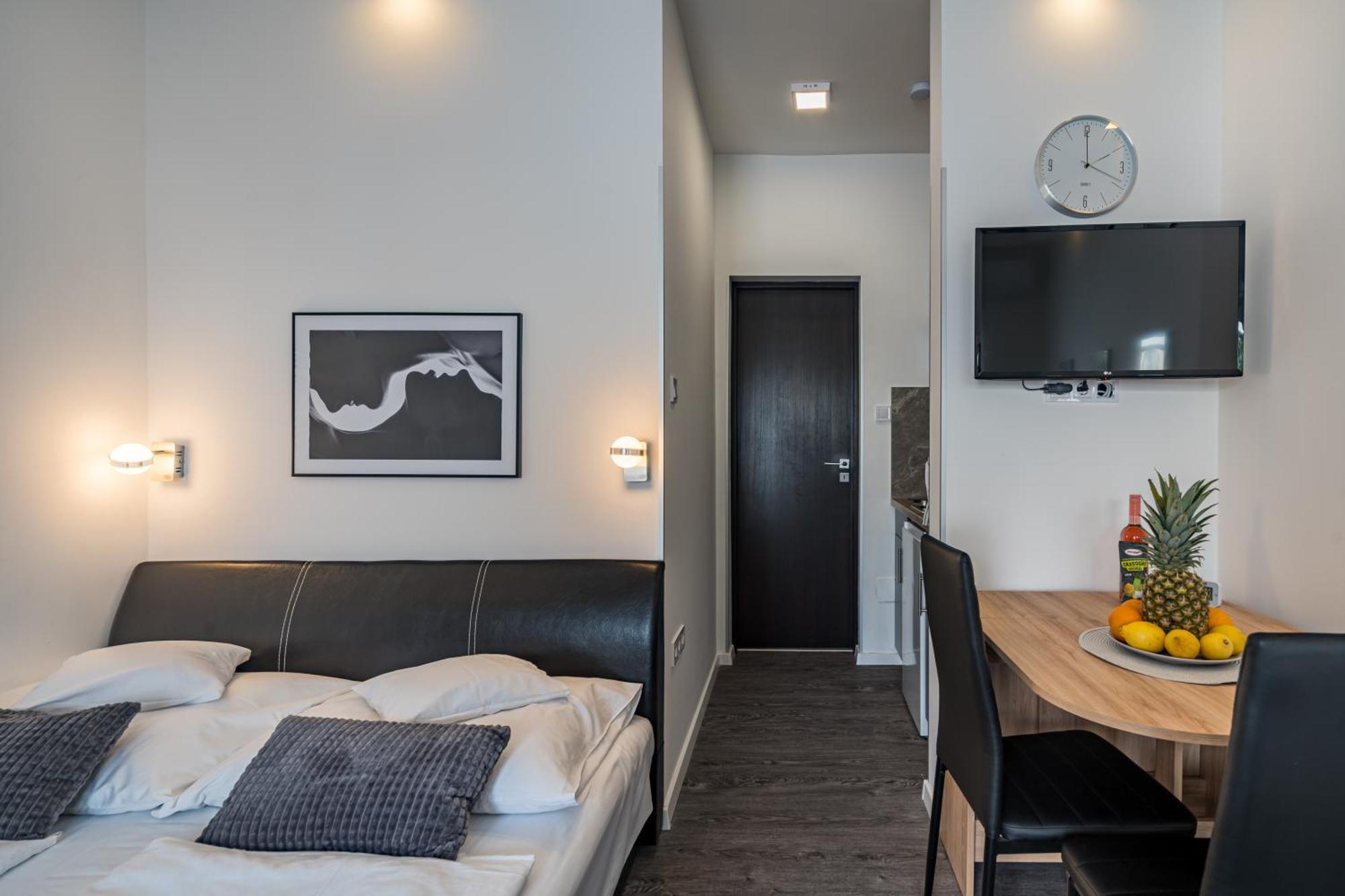 Balatonic Lemon Apartmanhaz Siófok Zewnętrze zdjęcie