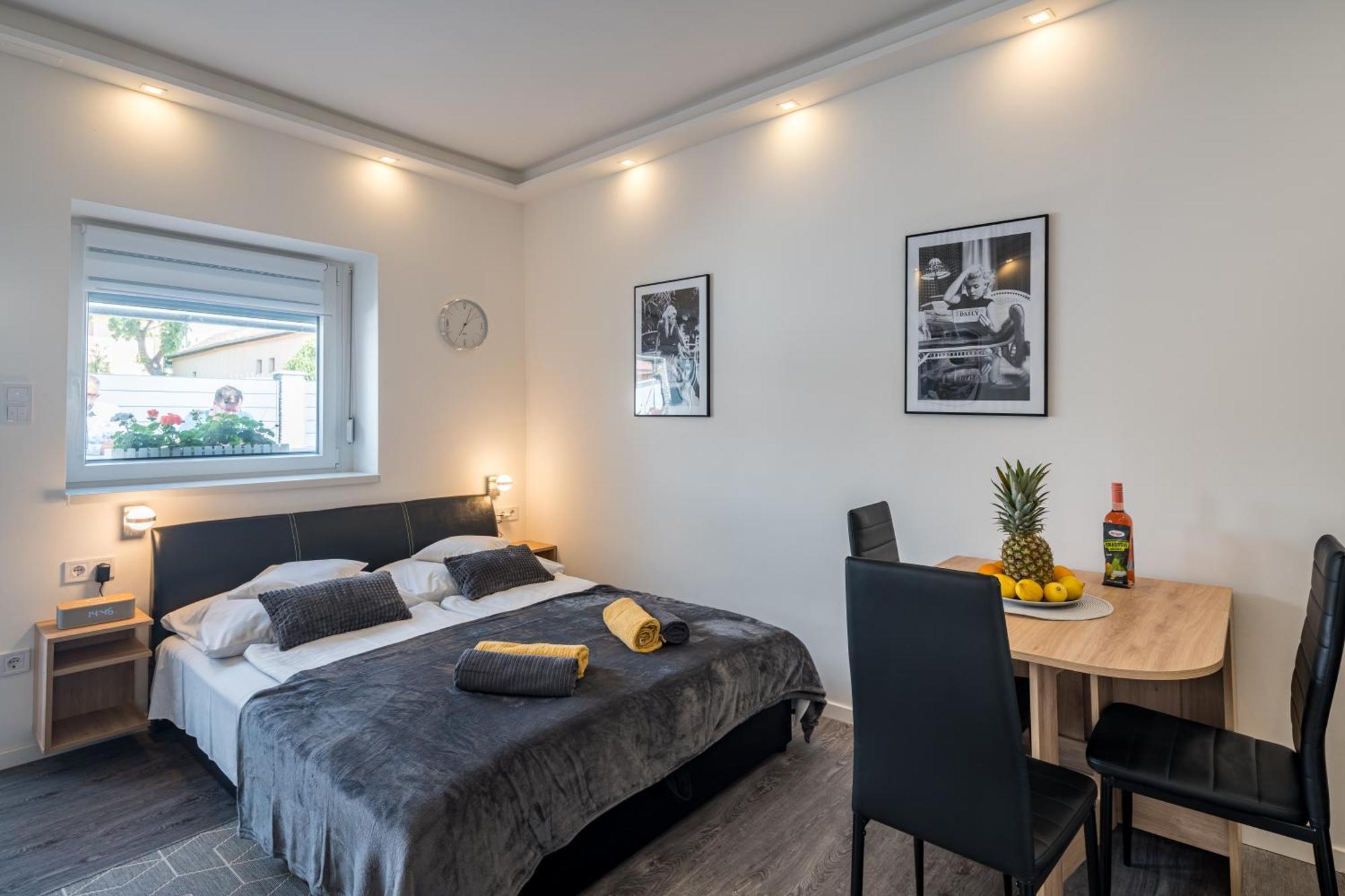 Balatonic Lemon Apartmanhaz Siófok Zewnętrze zdjęcie