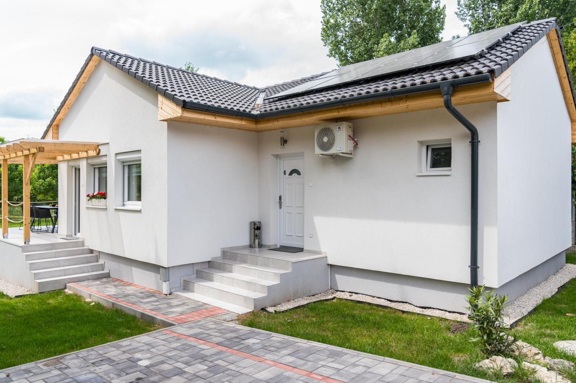Balatonic Lemon Apartmanhaz Siófok Zewnętrze zdjęcie
