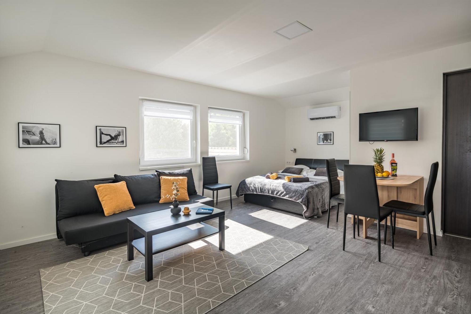 Balatonic Lemon Apartmanhaz Siófok Zewnętrze zdjęcie